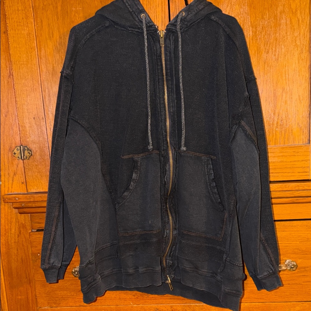 Free people Black oversized hoodie zip up jacket small
